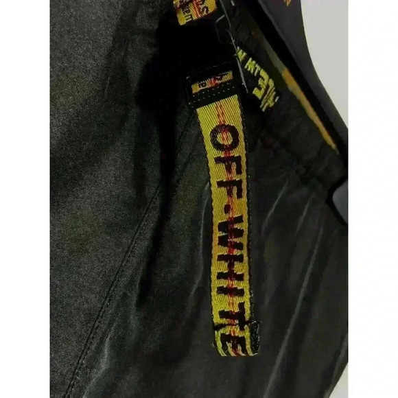 NWT Off-White Classic Belted Cargo Swim Shorts - Picture 3 of 16